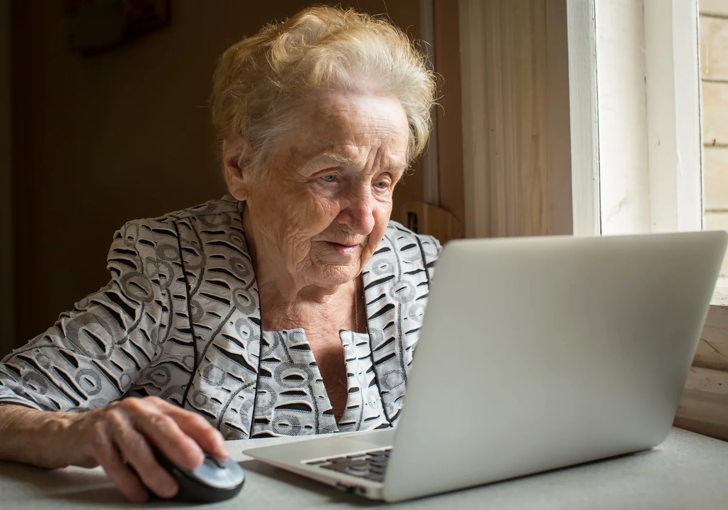 StuTech Helping Seniors